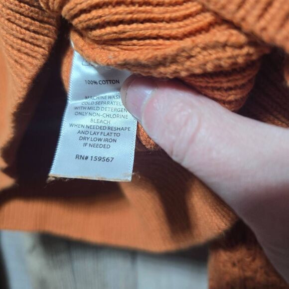 Willow & Wind Rust Orange Chunky Knit Cropped Sweater - Picture 4 of 4